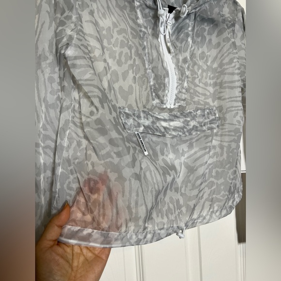 🐆 NWT! Good American Leopard Windbreaker Jacket - Picture 5 of 16